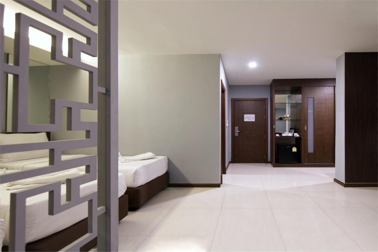 Grand Alpine Hotel Bangkok Kültér fotó