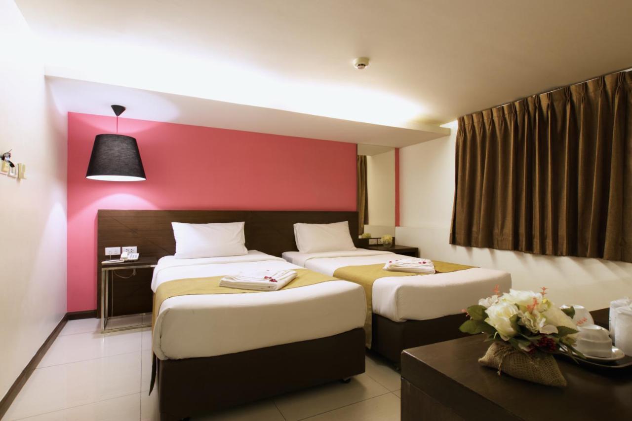 Grand Alpine Hotel Bangkok Kültér fotó