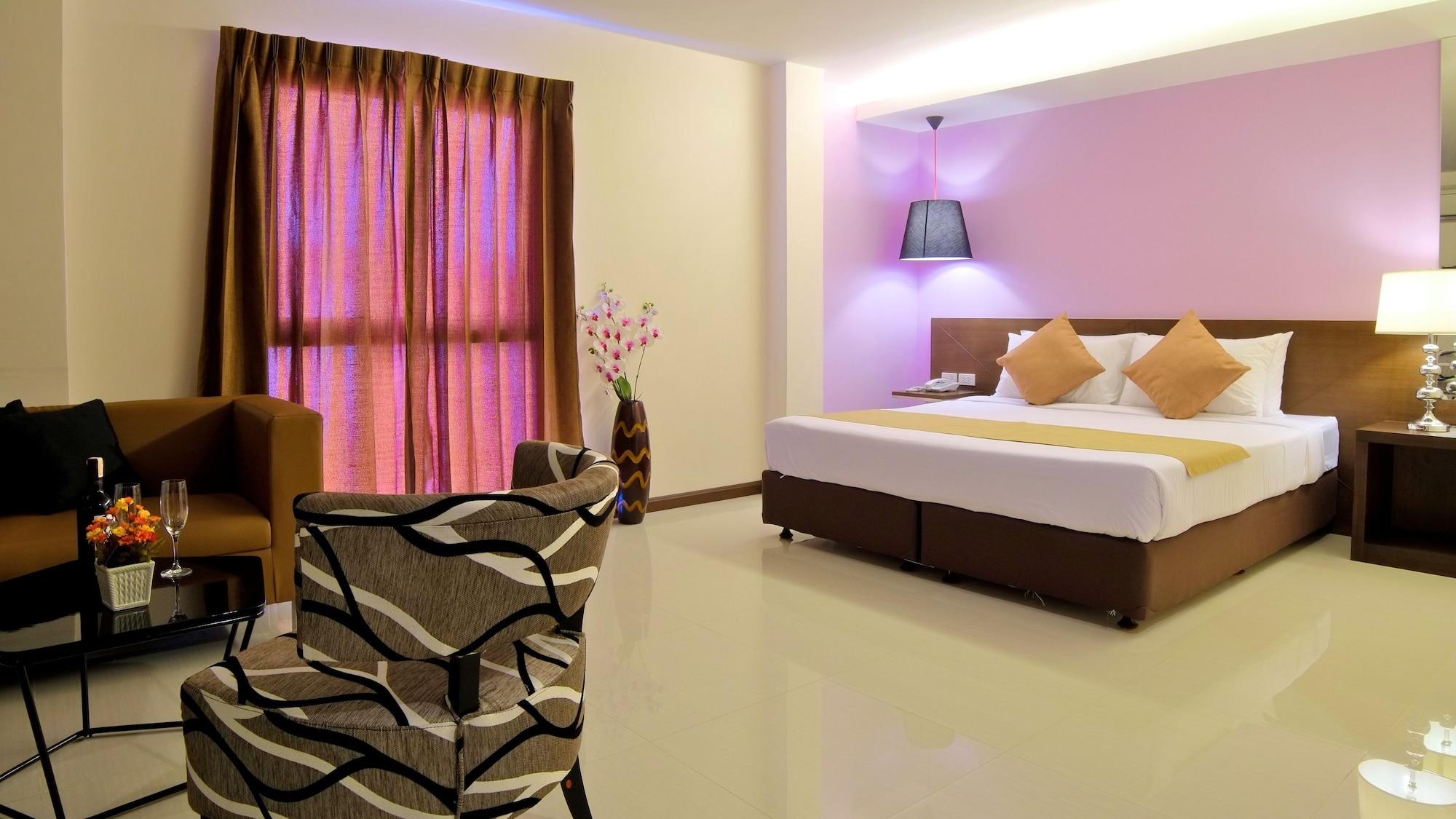 Grand Alpine Hotel Bangkok Kültér fotó