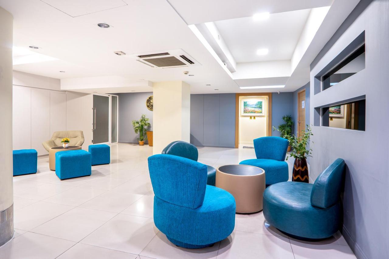 Grand Alpine Hotel Bangkok Kültér fotó