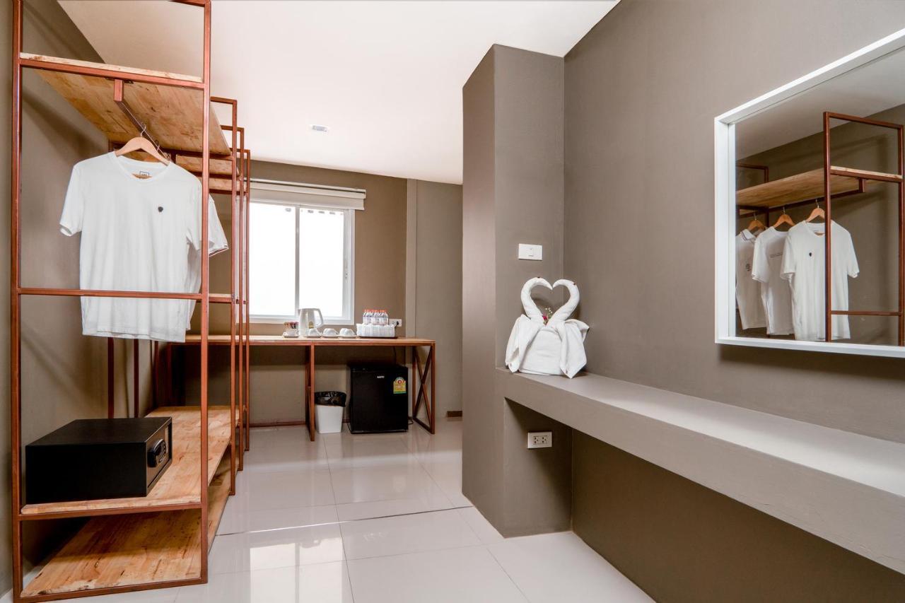 Grand Alpine Hotel Bangkok Kültér fotó