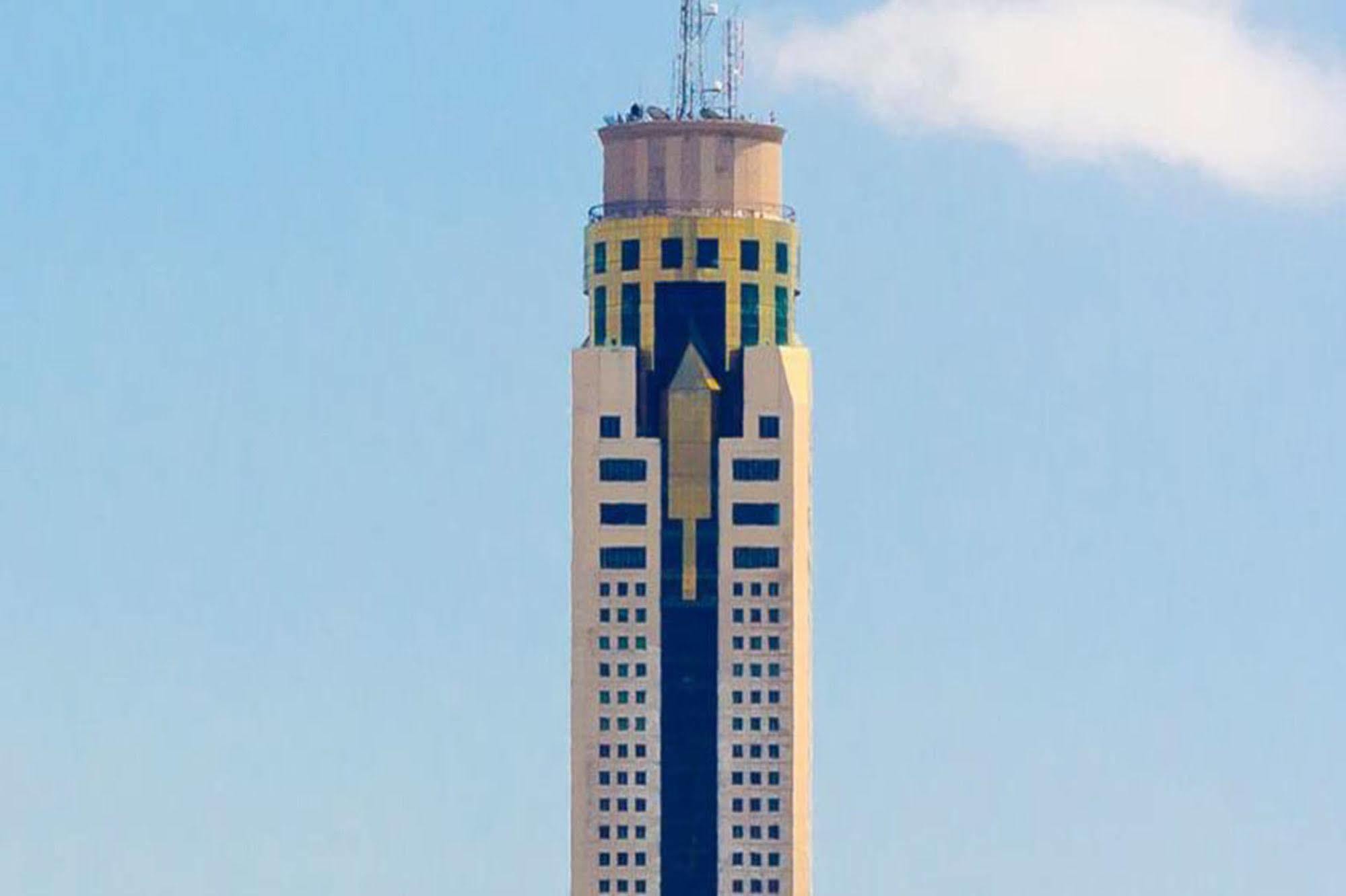Grand Alpine Hotel Bangkok Kültér fotó